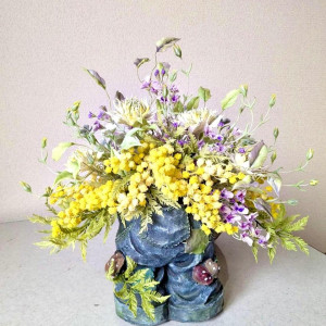 ミモザとローズマリーの盛花　　　　　(作：山本節子)の画像